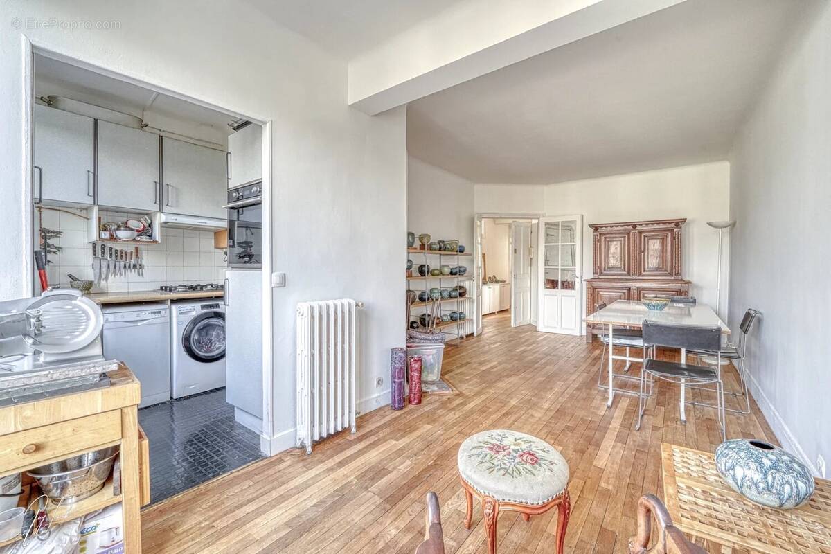 Appartement à SURESNES