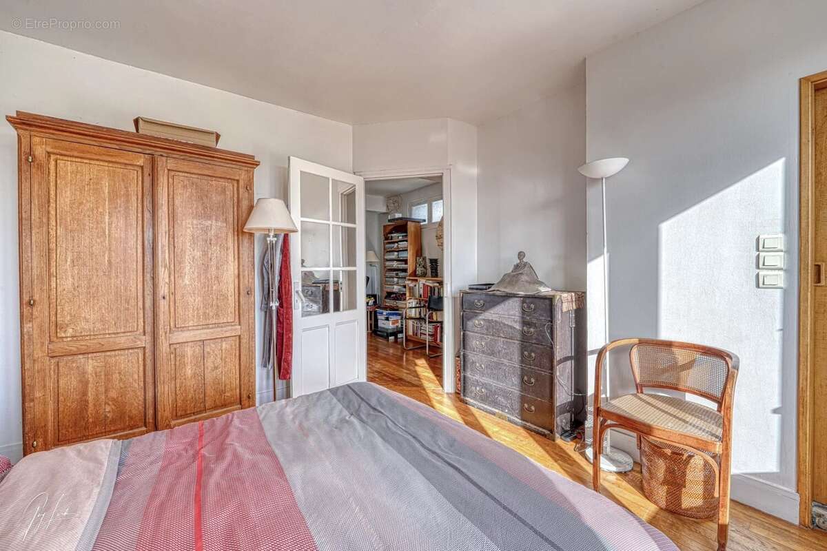 Appartement à SURESNES