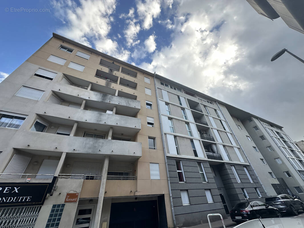 Appartement à MARSEILLE-8E