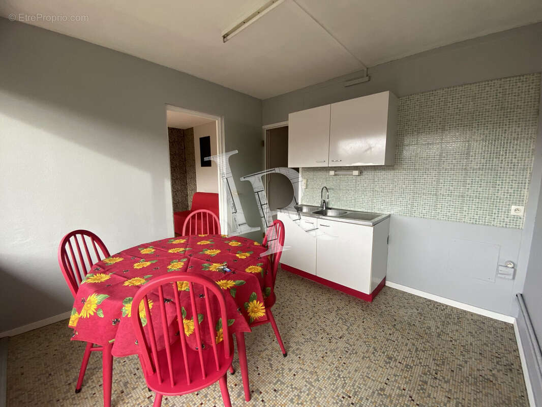 Appartement à VALS-PRES-LE-PUY