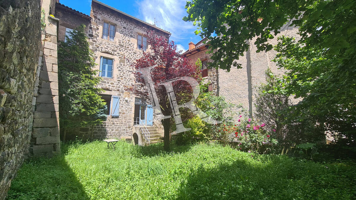 Appartement à LE PUY-EN-VELAY