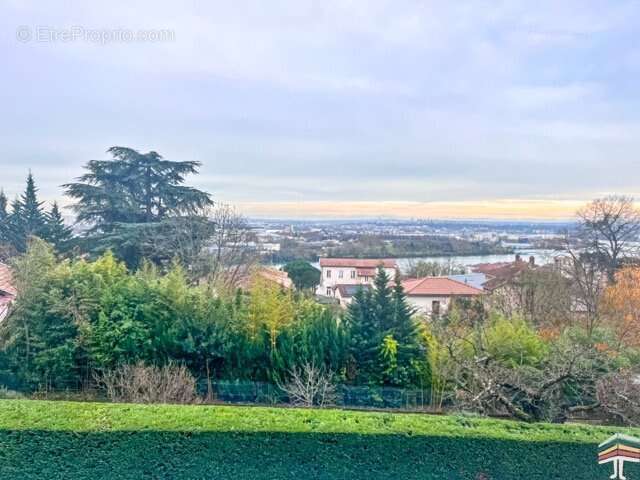 Appartement à LA MULATIERE