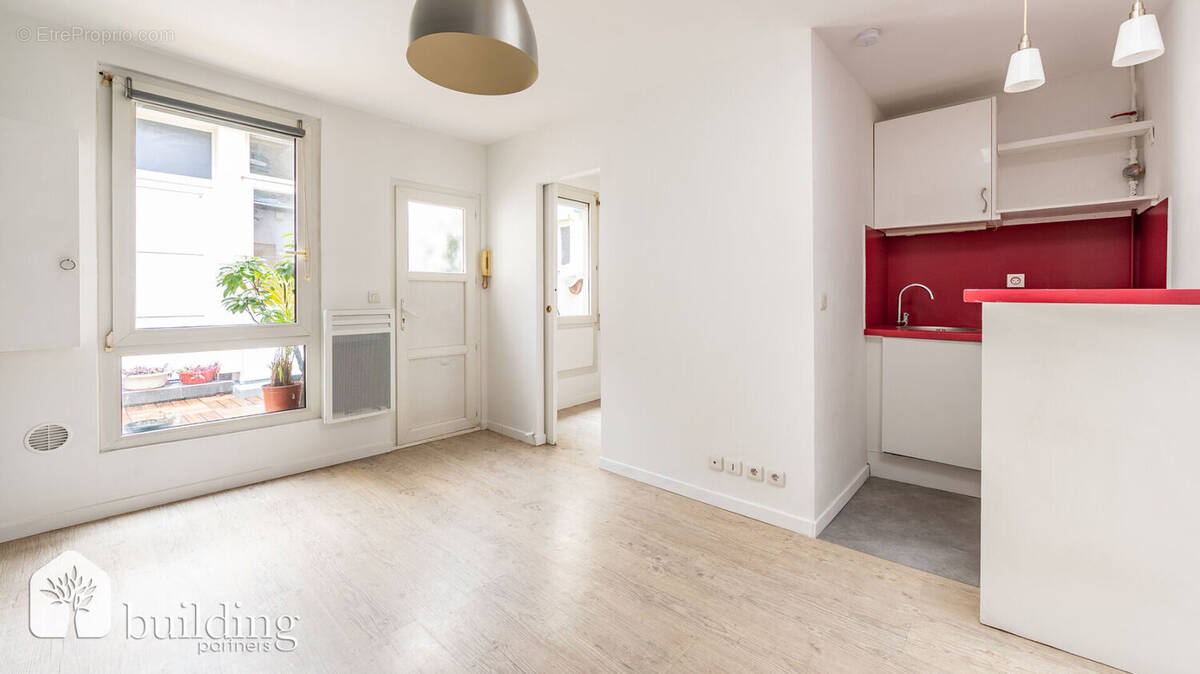 Appartement à PARIS-17E