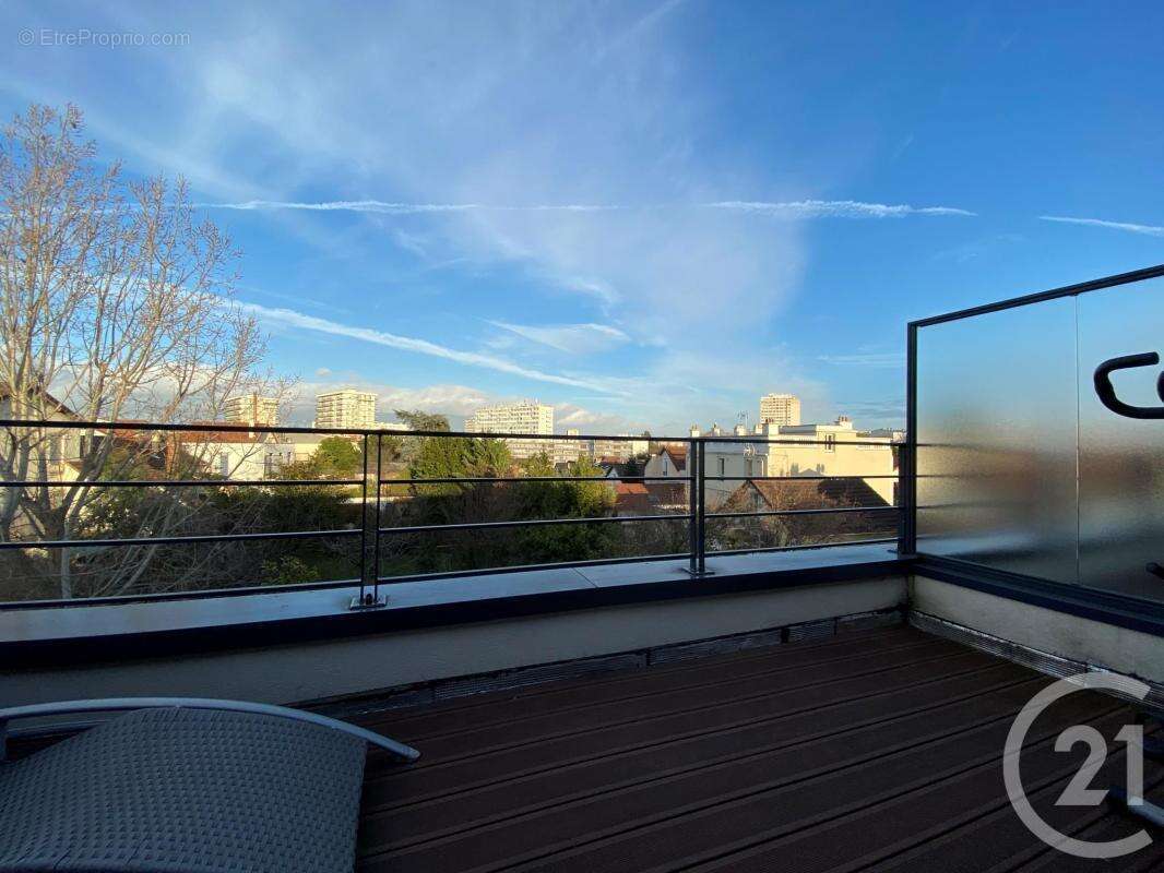 Appartement à MAISONS-ALFORT