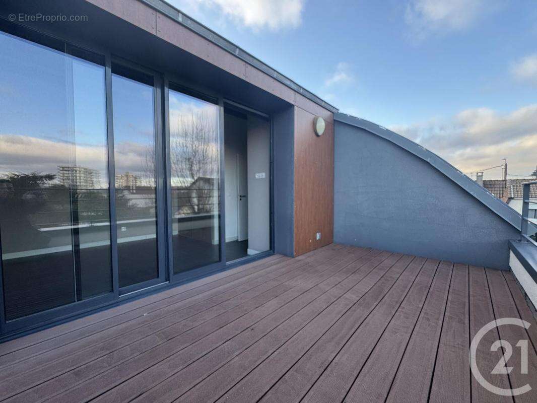 Appartement à MAISONS-ALFORT