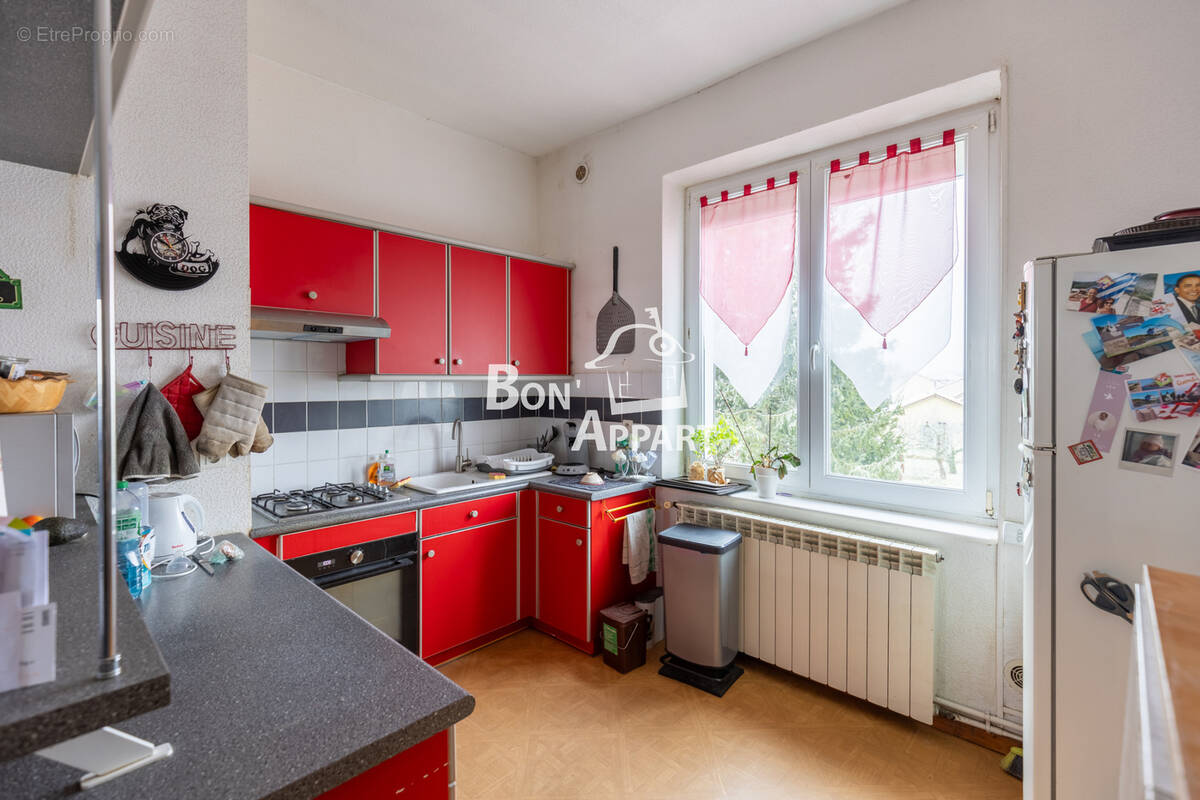 Appartement à SAINT-PRIVAT-LA-MONTAGNE