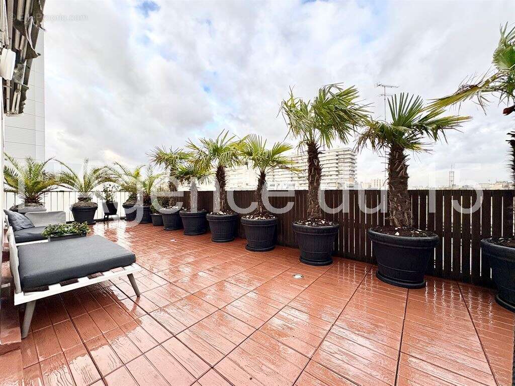 Appartement à PARIS-15E