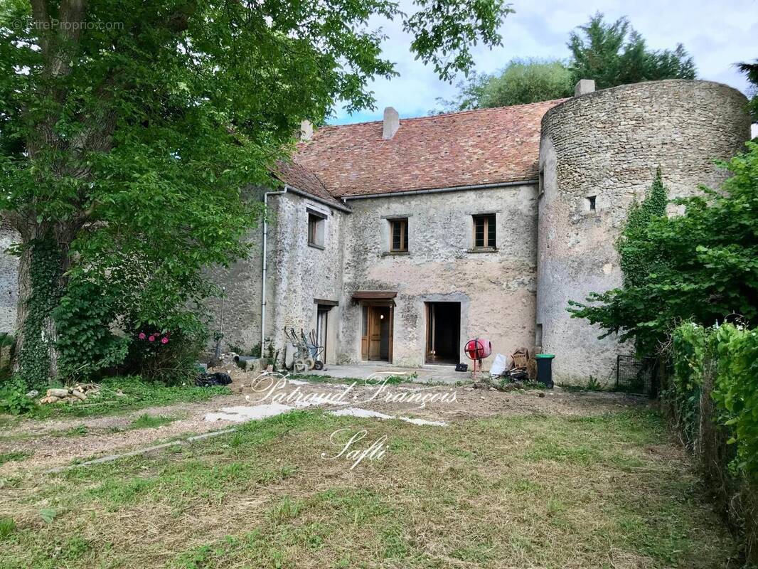 Photo 1 - Maison à PRUNAY-EN-YVELINES