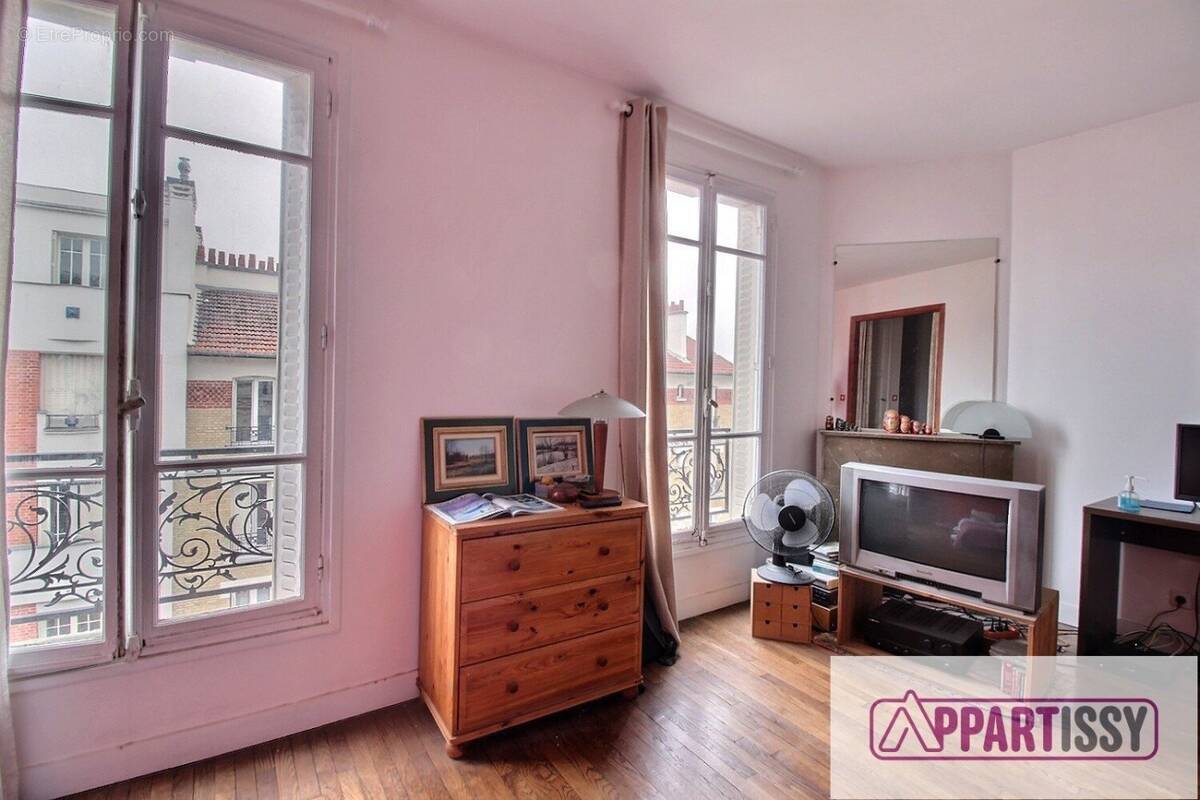 Appartement à ISSY-LES-MOULINEAUX