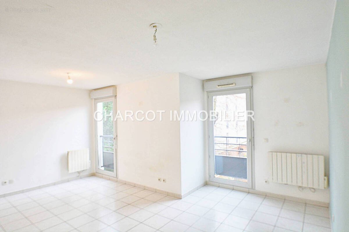 Appartement à SAINTE-FOY-LES-LYON