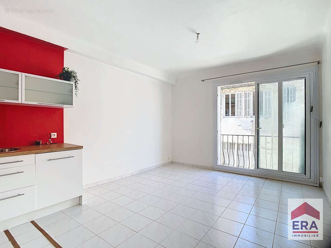 Appartement à MARSEILLE-7E