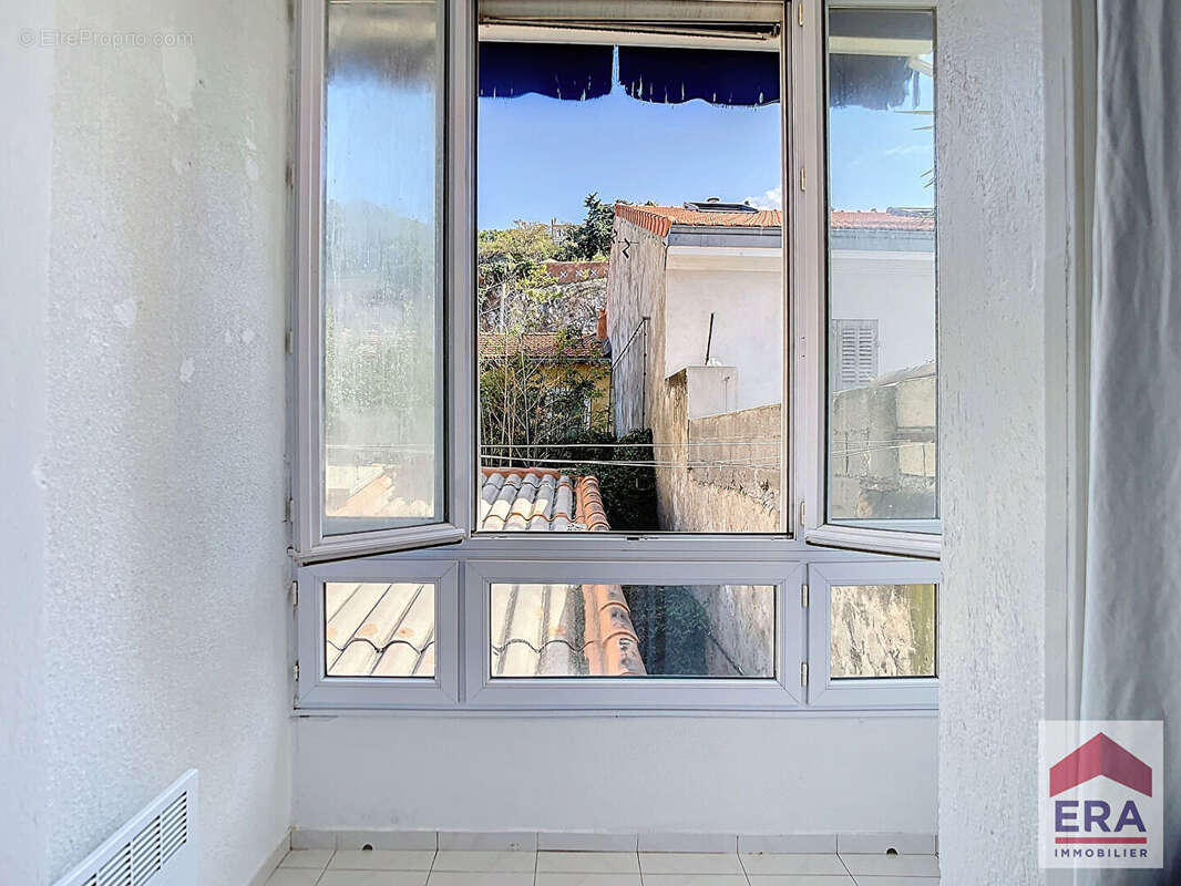 Appartement à MARSEILLE-7E