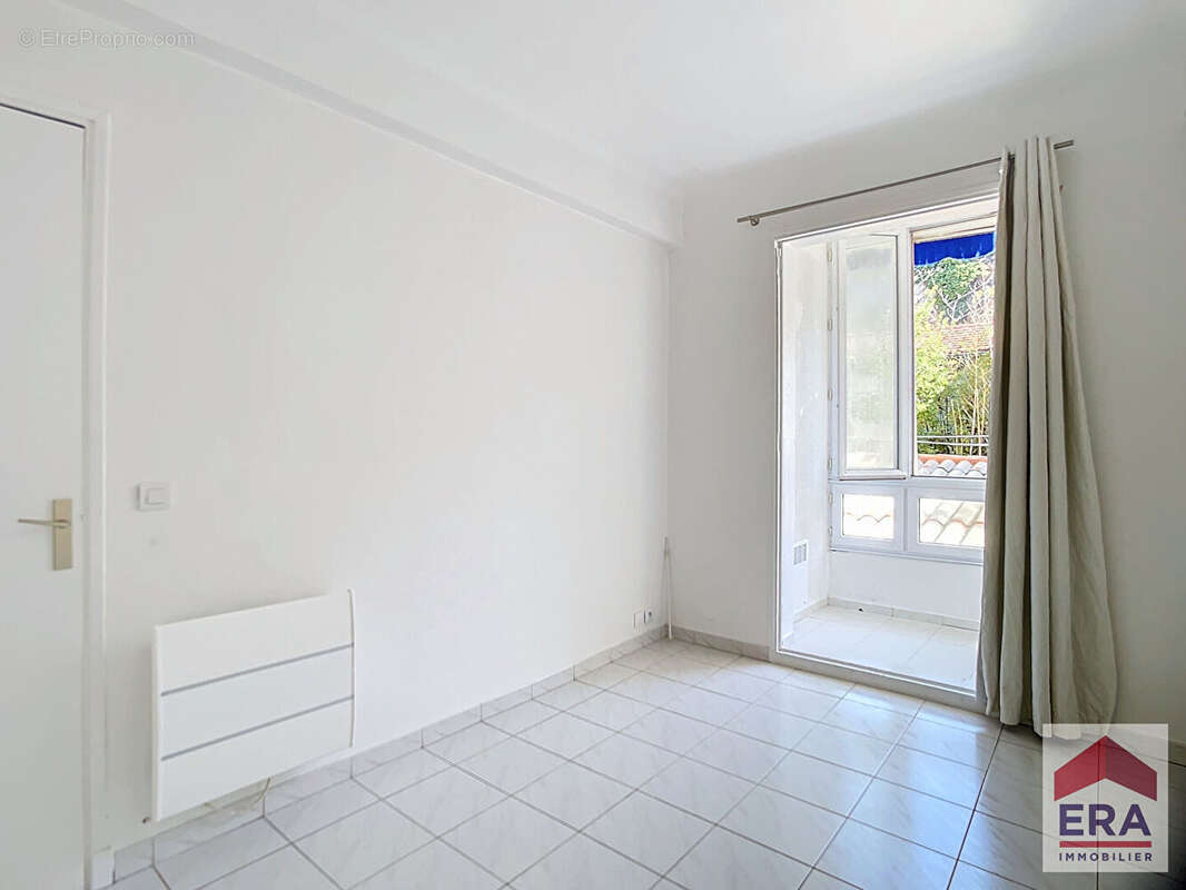 Appartement à MARSEILLE-7E