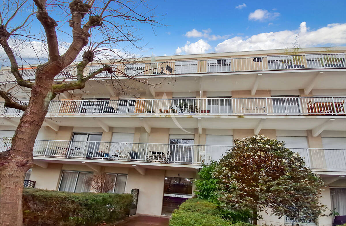 Appartement à RUEIL-MALMAISON