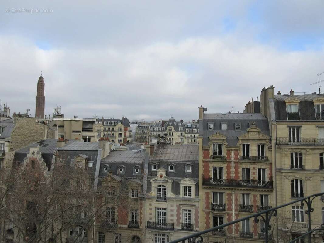 Appartement à PARIS-17E