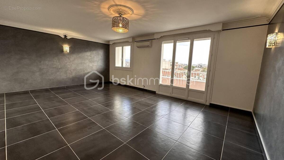 Appartement à BOURG-LES-VALENCE