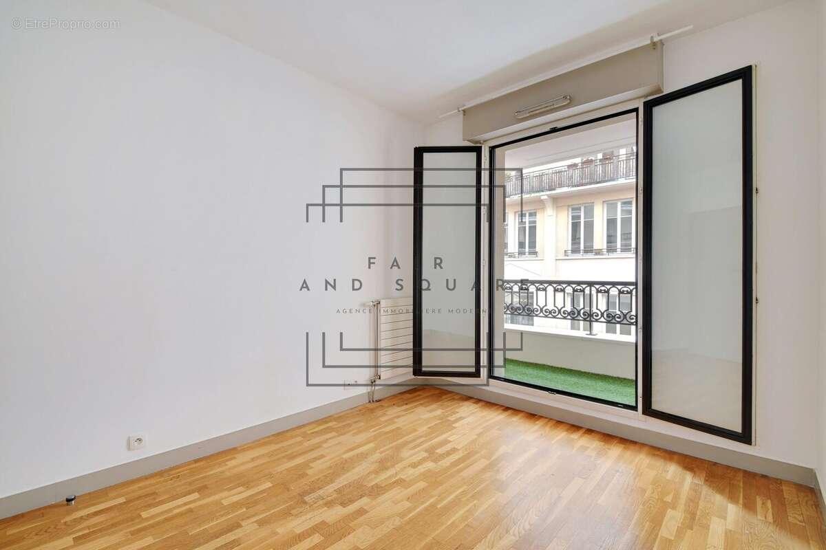 Appartement à NEUILLY-SUR-SEINE