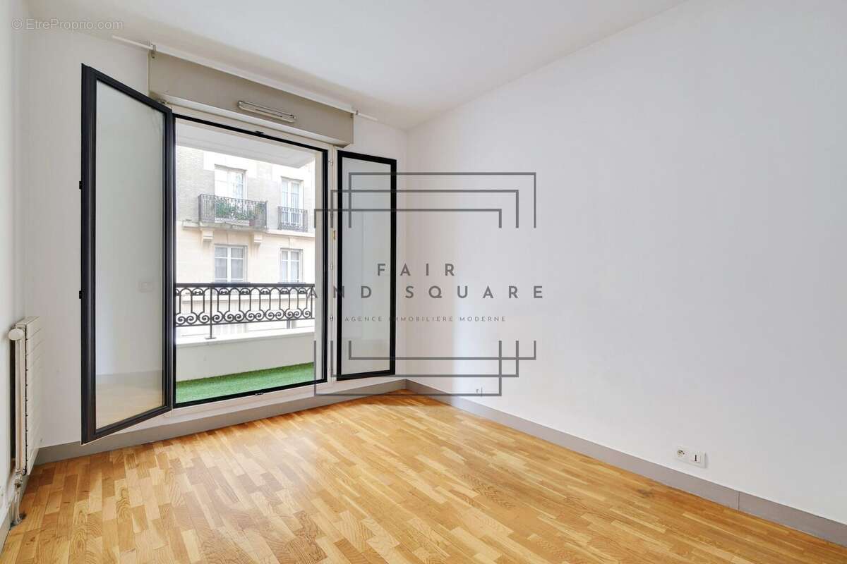 Appartement à NEUILLY-SUR-SEINE