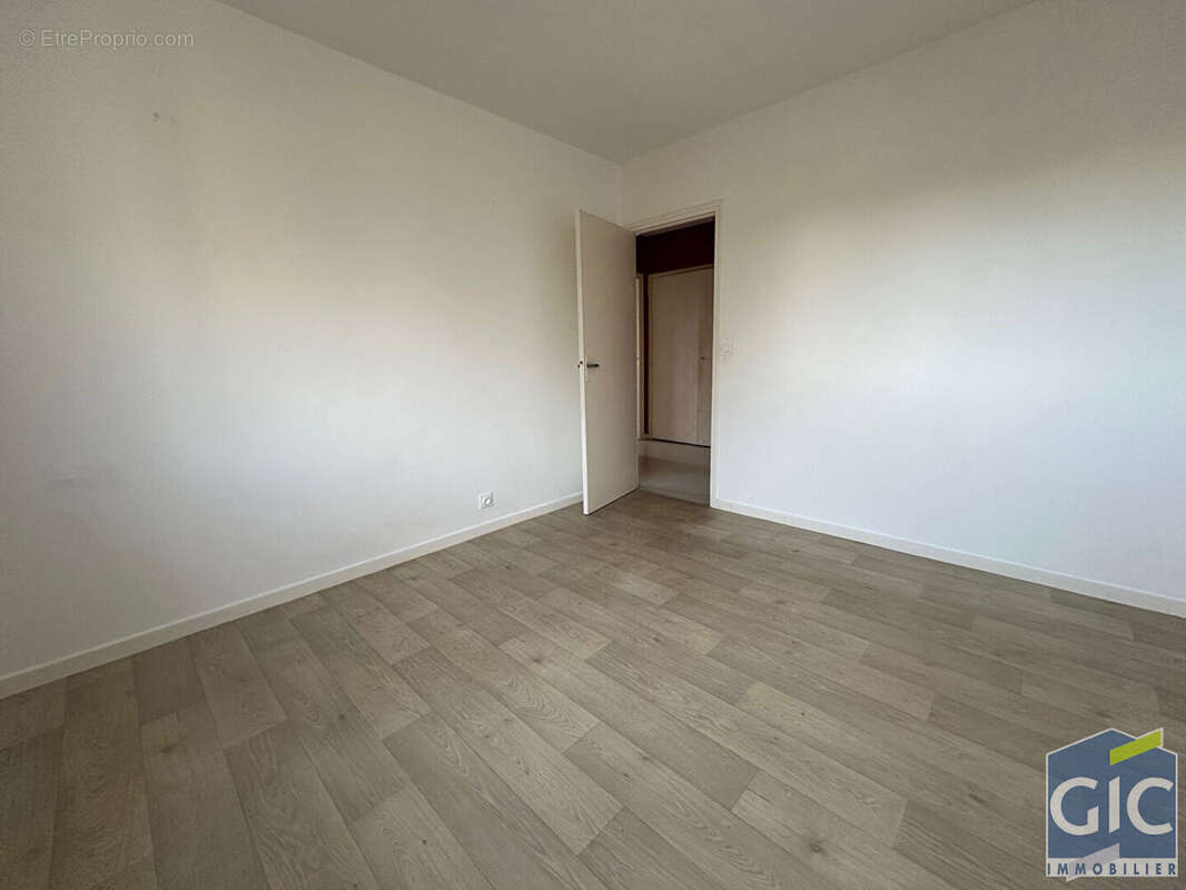 Appartement à HEROUVILLE-SAINT-CLAIR