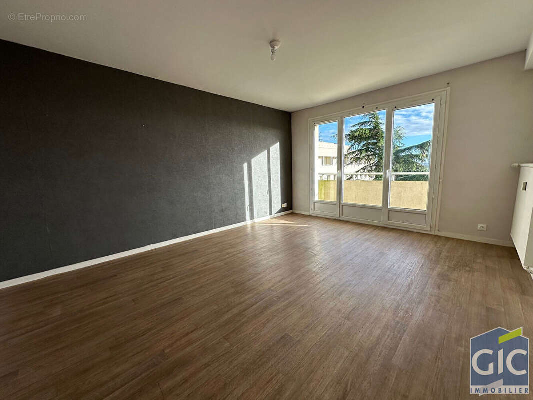 Appartement à HEROUVILLE-SAINT-CLAIR