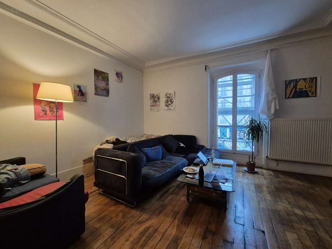 Appartement à PARIS-18E