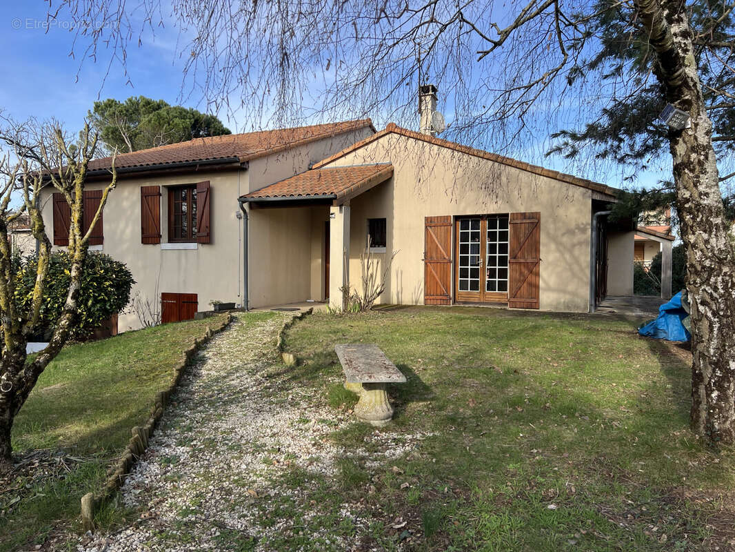 Maison à POITIERS