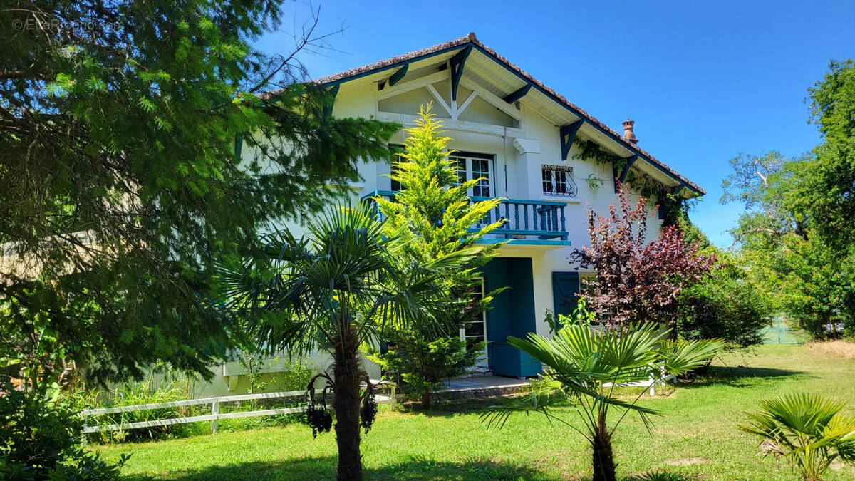 Maison à RION-DES-LANDES