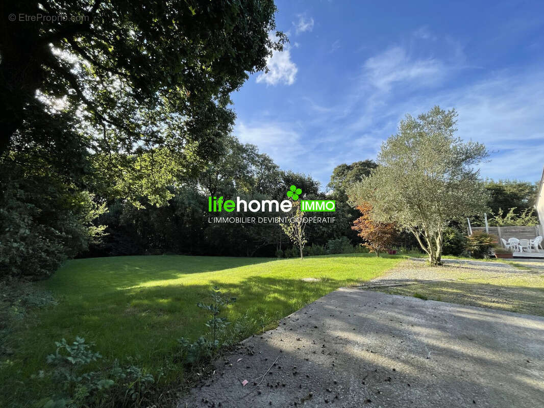 Un jardin piscinable en lisière de bois - Maison à DINAN