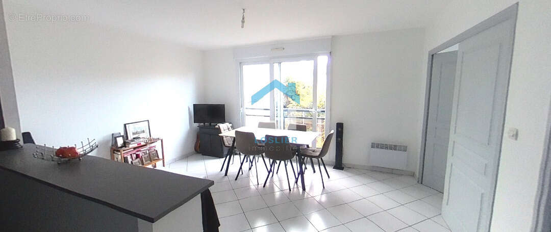 Appartement à DONVILLE-LES-BAINS