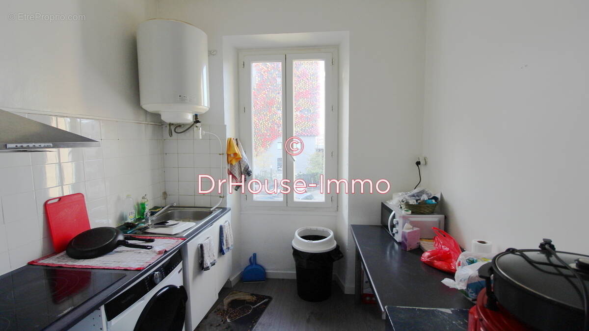 Appartement à MARSEILLE-3E