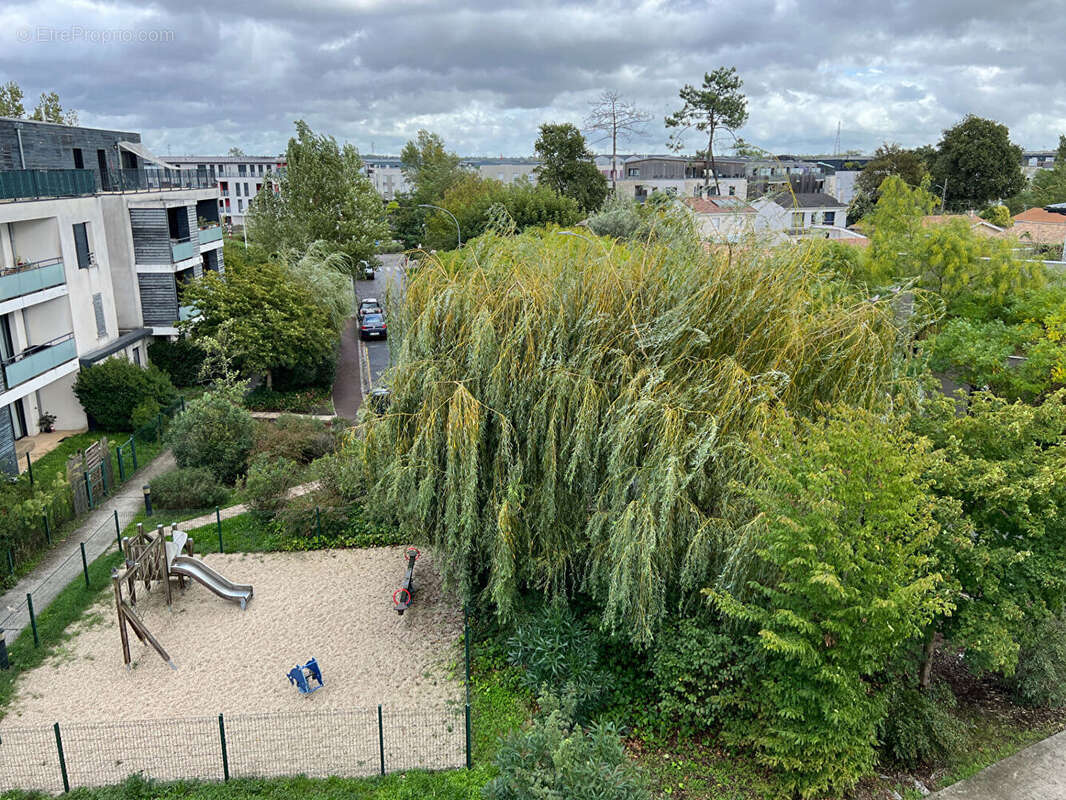 Appartement à VILLENAVE-D&#039;ORNON