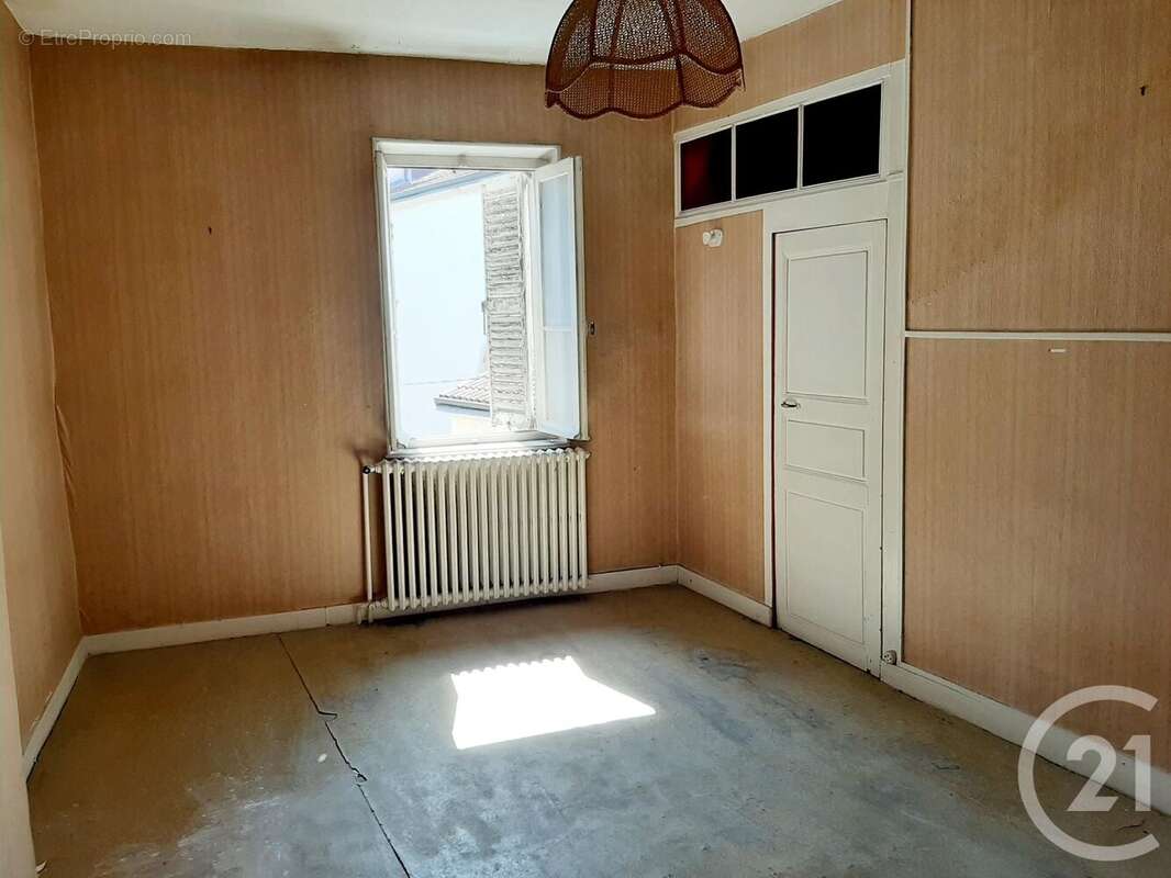 Appartement à SAINT-SYMPHORIEN-D&#039;OZON