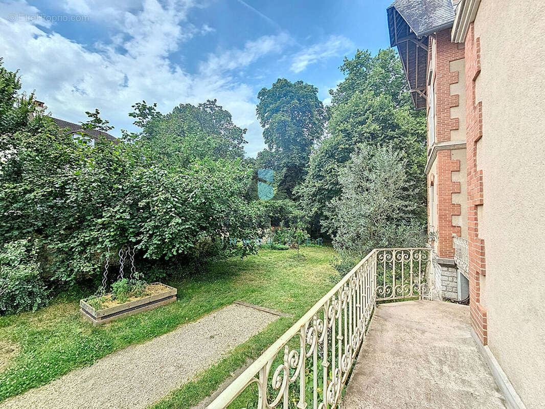 Appartement à FONTAINEBLEAU