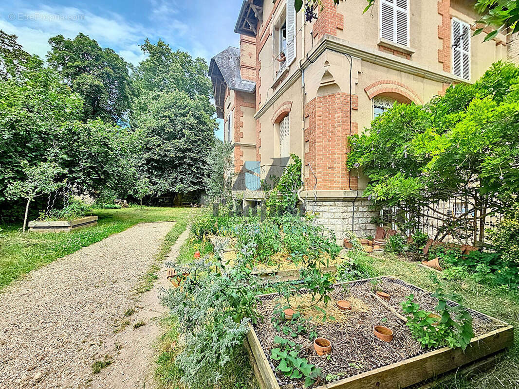 Appartement à FONTAINEBLEAU