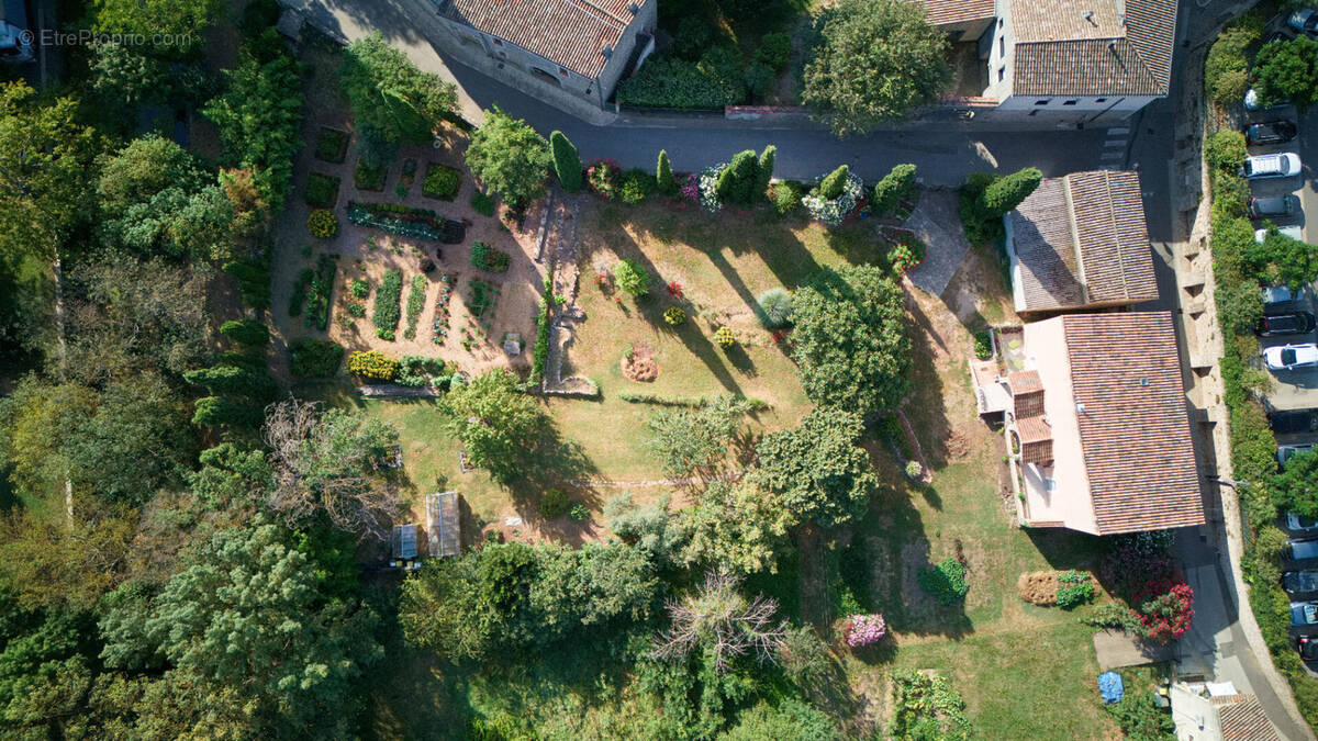 Maison à FLASSANS-SUR-ISSOLE