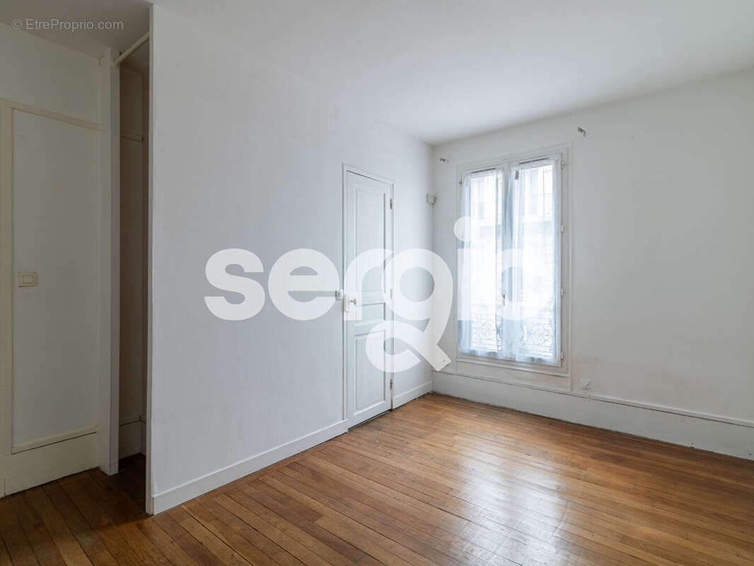 Appartement à PARIS-14E