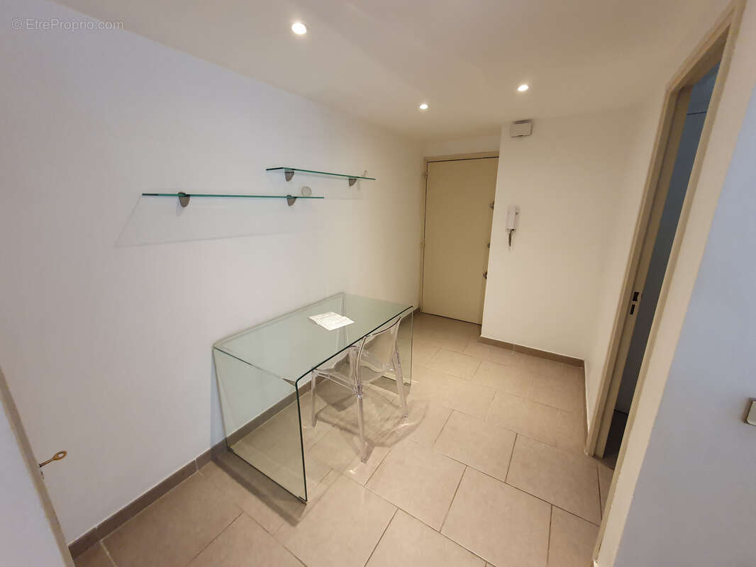 Appartement à MARSEILLE-5E