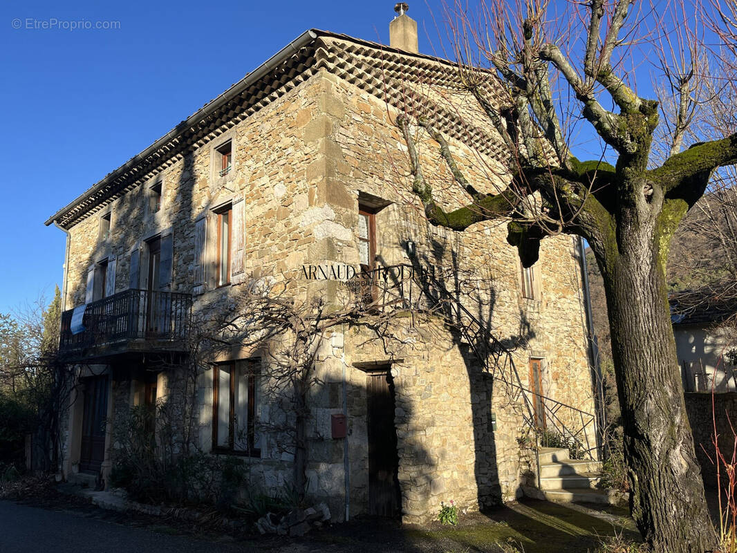 Maison à ROCHEBAUDIN