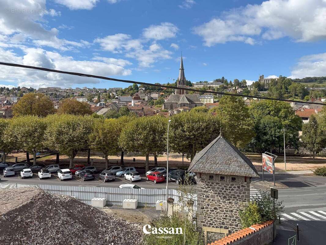 Maison à AURILLAC