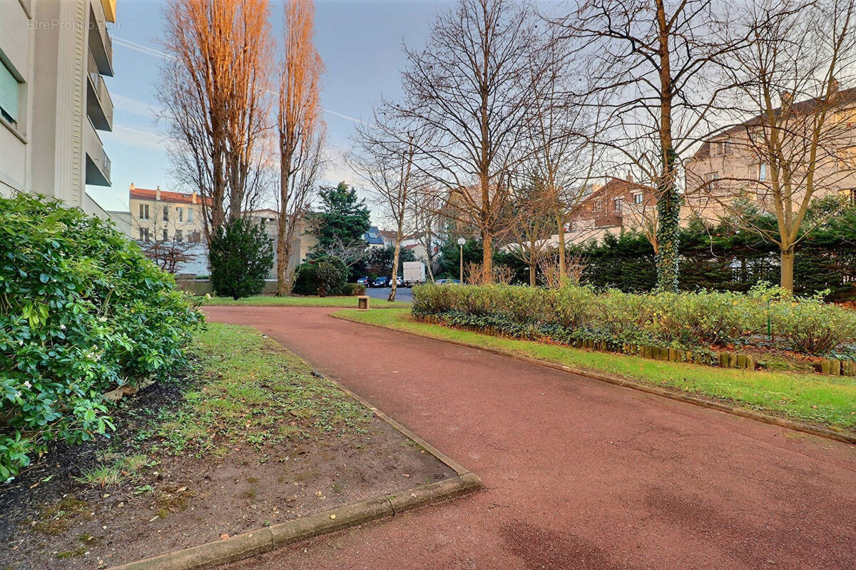 Appartement à AUBERVILLIERS