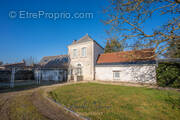 Maison à AZAY-SUR-CHER