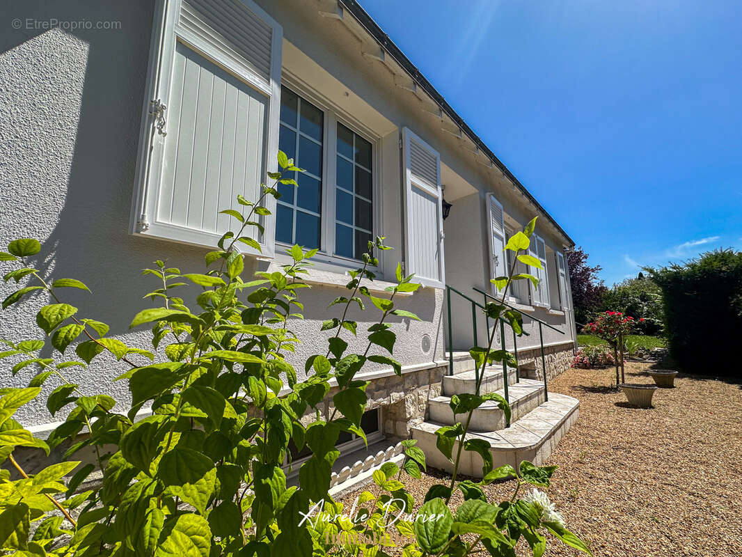 Maison à SAINT-CYR-SUR-LOIRE