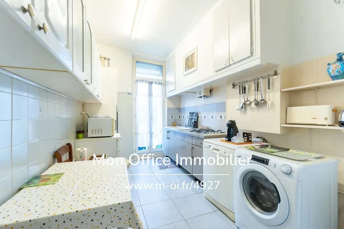 Appartement à MARSEILLE-3E