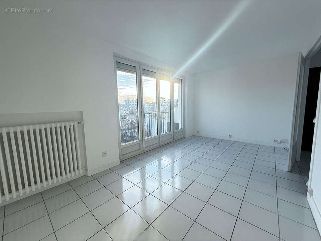 Appartement à MONTREUIL