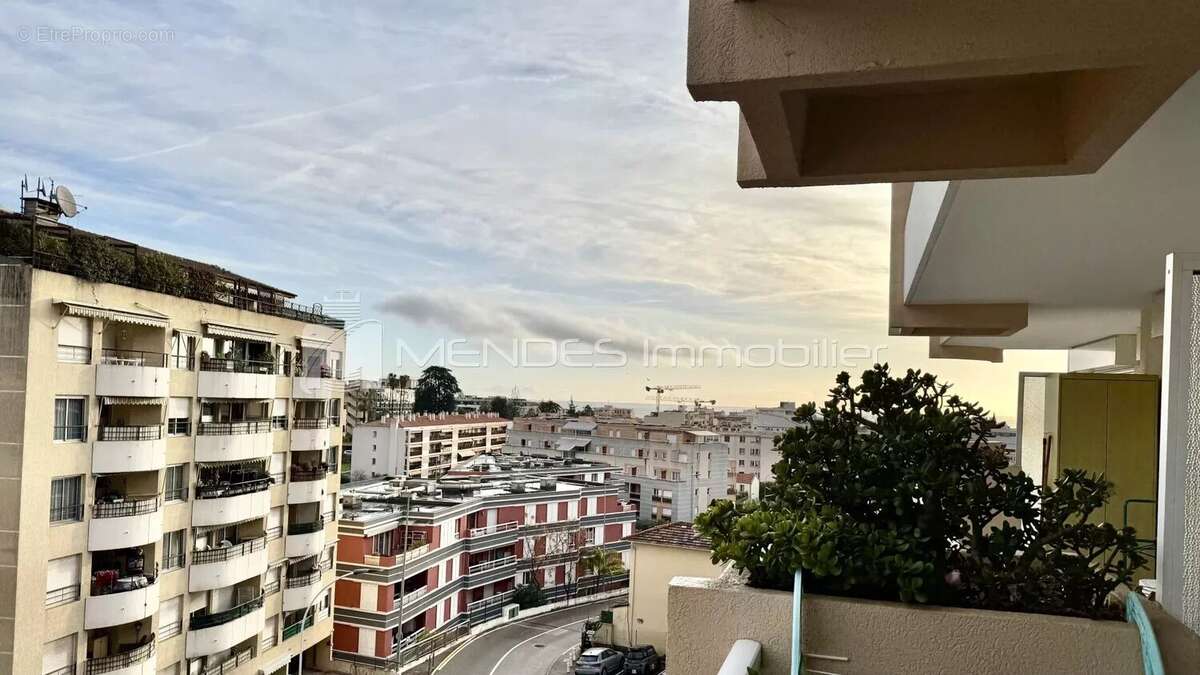 Appartement à ROQUEBRUNE-CAP-MARTIN