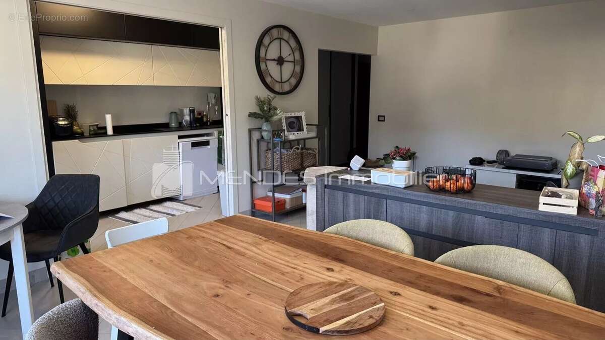 Appartement à ROQUEBRUNE-CAP-MARTIN