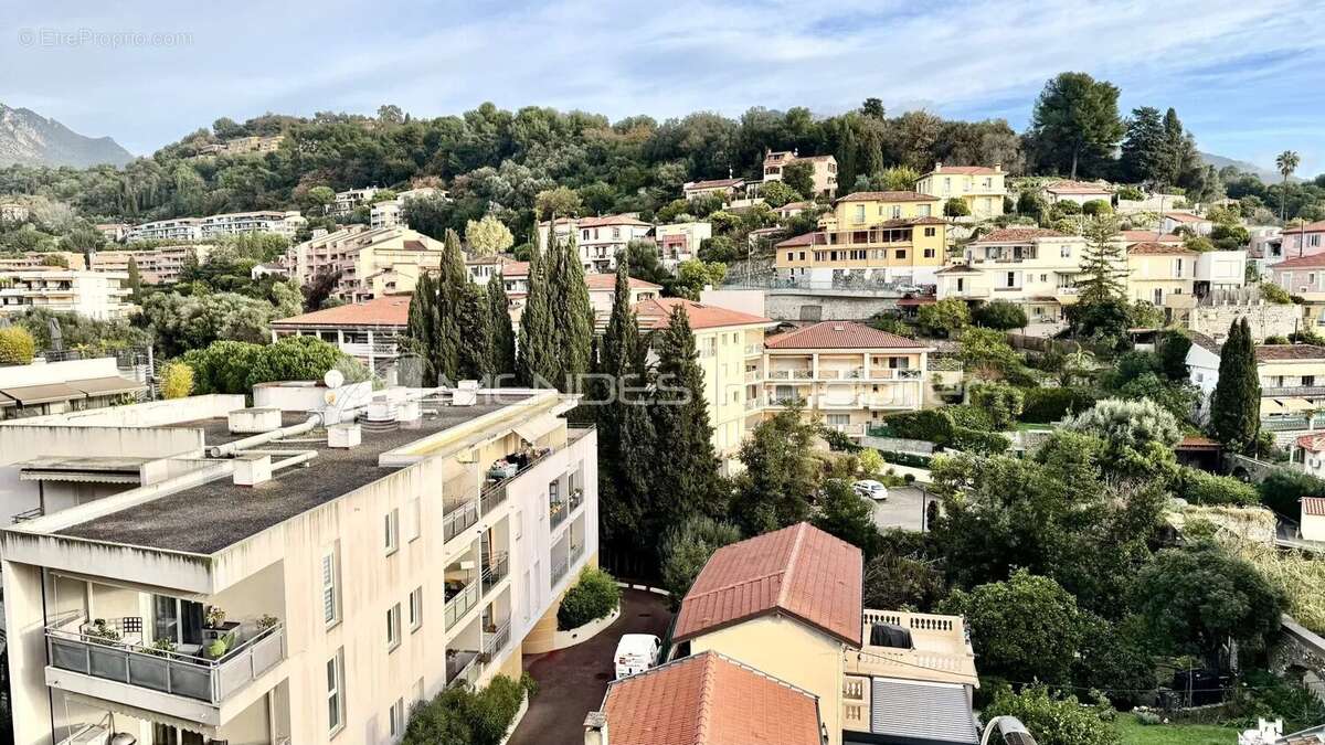 Appartement à ROQUEBRUNE-CAP-MARTIN