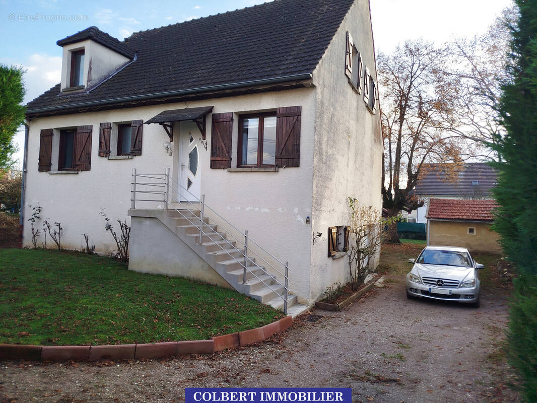 Maison à AUXERRE