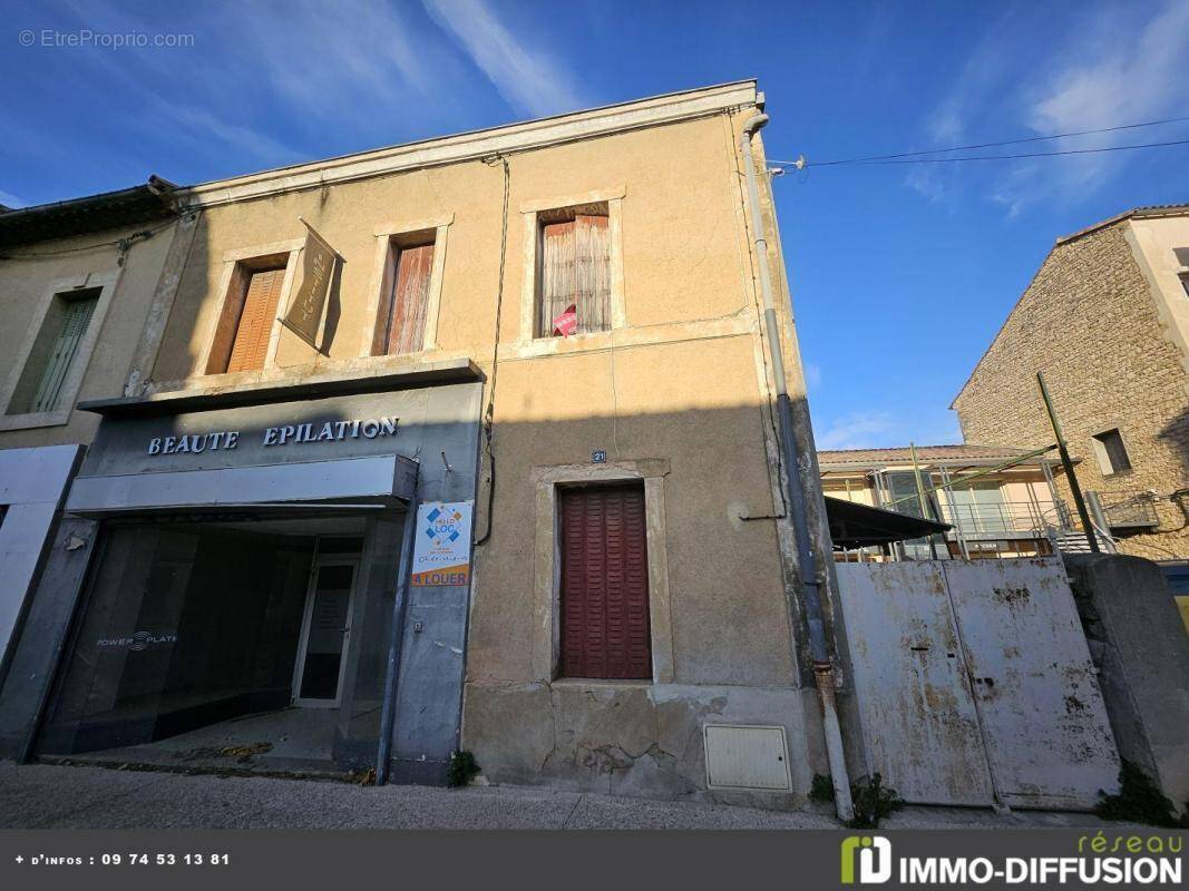 Appartement à BAGNOLS-SUR-CEZE