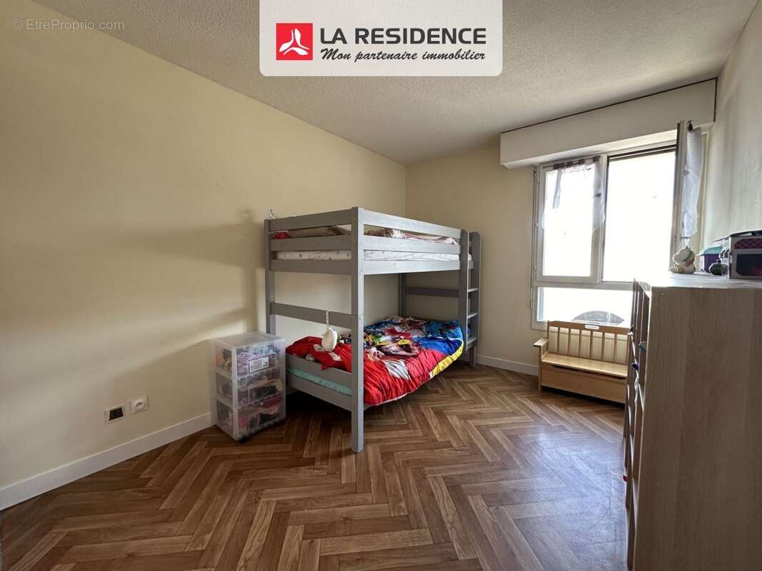 Appartement à MONTIGNY-LE-BRETONNEUX